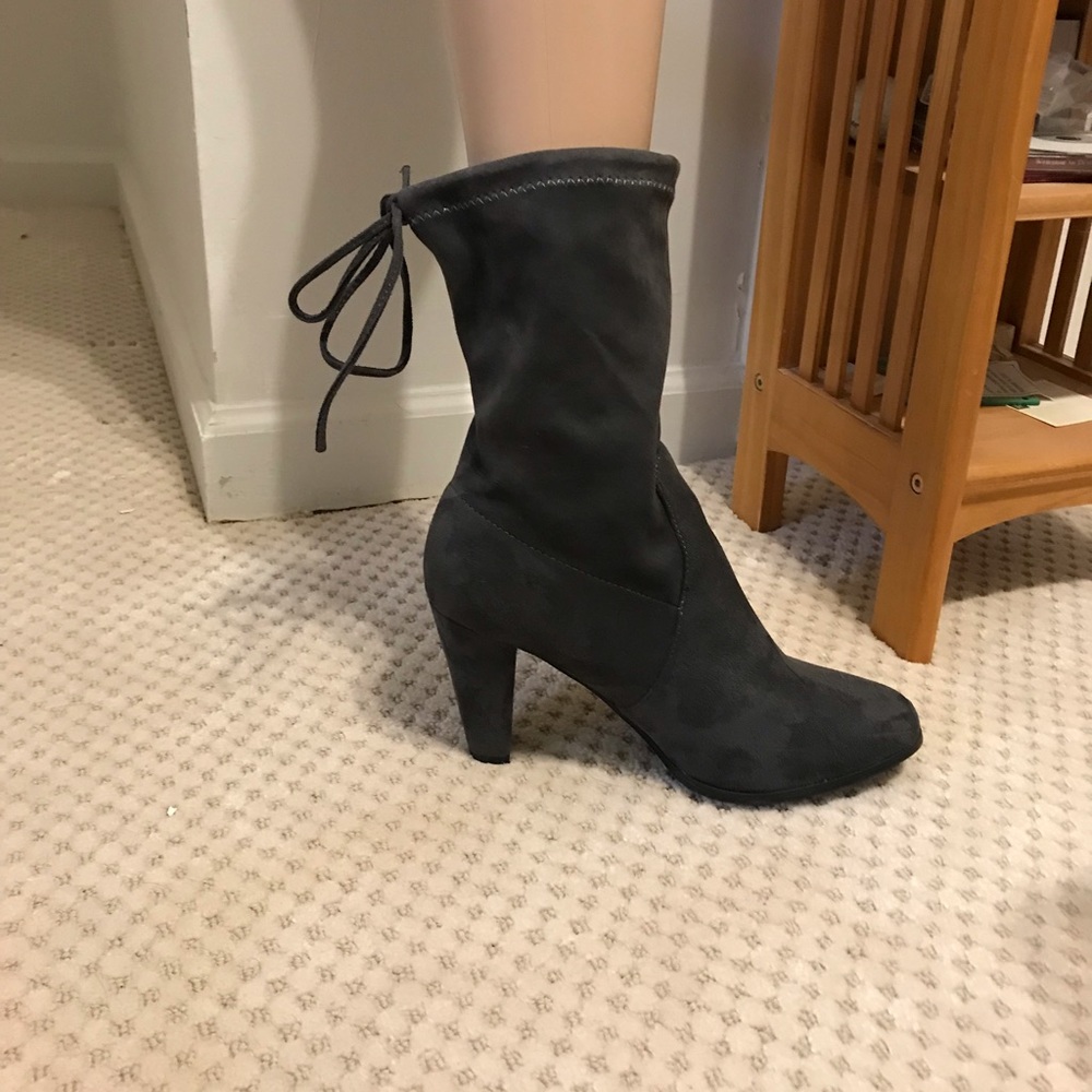 Fabulous Catherine Malandrino booties, size 10